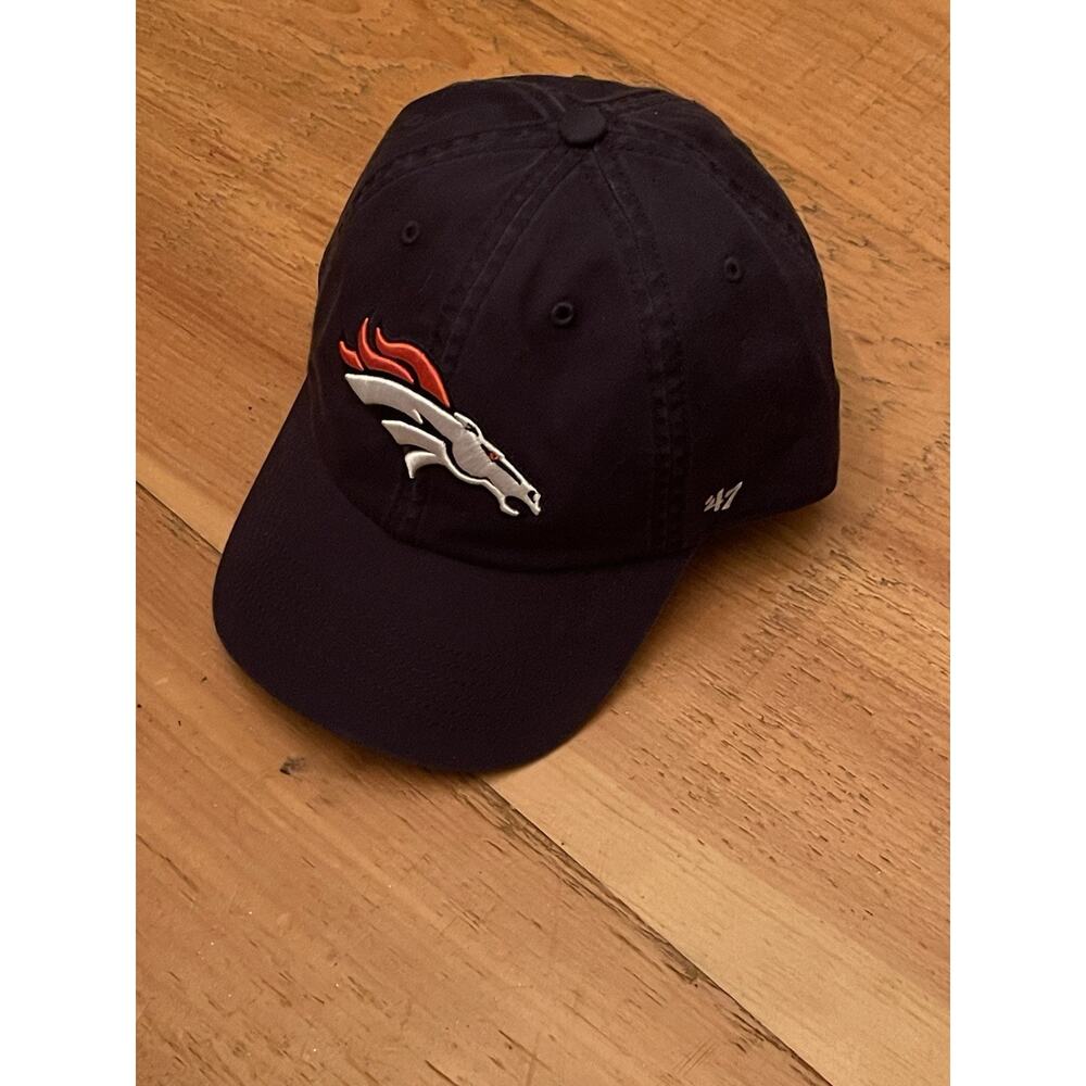 Denver Broncos 47’ Franchise NFL The Perfect Fit Navy Blue Cap Large